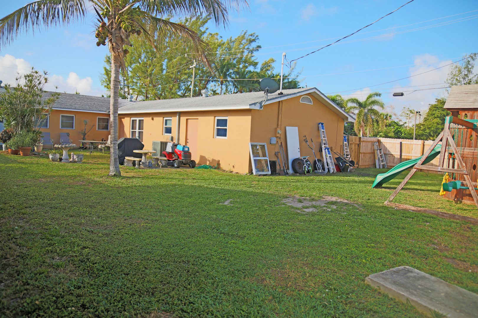 4 Units in West Palm Beach